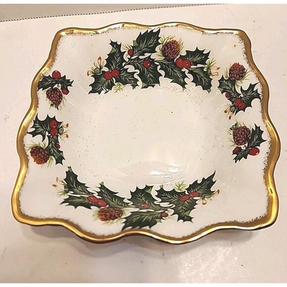 Rosina Queens Christmas YULETIDE 5" Holly Berry Fine Bone China Made In England - Picture 2 of 5